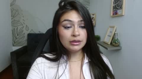 Snapshot of iam_megan1 chatting on January 25, 8:31 am Megan online show from January 25, 8:31 am