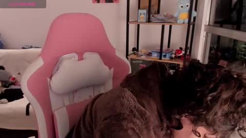 On instagram Imm  NikkiHelp me reach 100 likes online show from February 28, 5:44 am