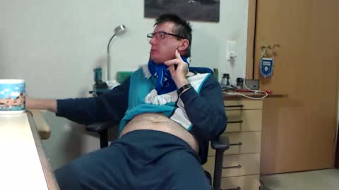 iamachim online show from December 5, 8:13 am