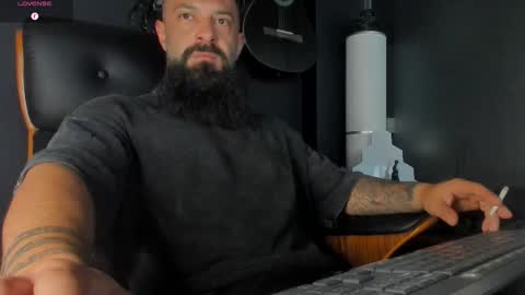 Snapshot of iamalexander_ chatting on September 13, 5:32 am Lex online show from September 13, 5:32 am