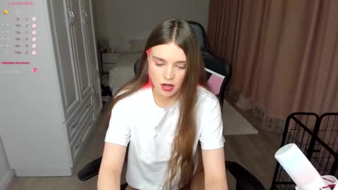 Cassie  STREAMS HERE EVERYDAY online show from November 25, 3:49 am