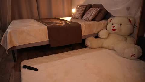 Claire online show from November 20, 7:22 pm