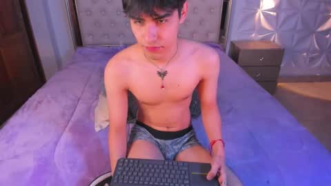 iamjuanjoc online show from March 19, 3:56 am