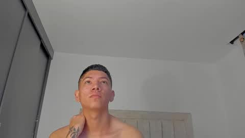 Juliiiiian online show from February 24, 11:24 am