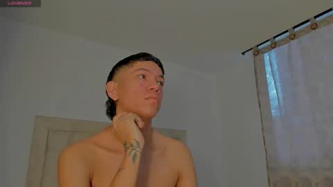 Juliiiiian online show from October 8, 11:49 am