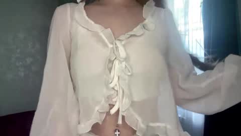 Lylu online show from November 26, 6:43 am