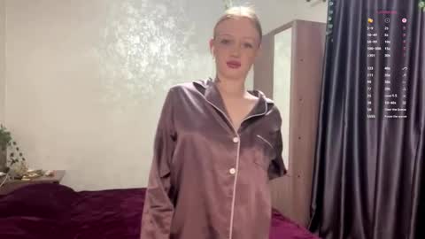 Lylu online show from October 24, 4:57 am