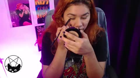 Snapshot of iammari_ chatting on January 9, 12:03 am Mari online show from January 9, 12:03 am
