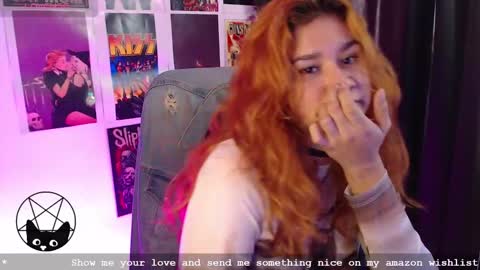 Snapshot of iammari_ chatting on January 1, 9:20 pm Mari online show from January 1, 9:20 pm