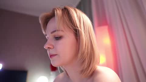 Snapshot of iamninamint chatting on January 6, 10:36 pm Nina online show from January 6, 10:36 pm