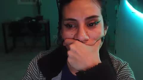 iamparrich online show from September 29, 3:05 am