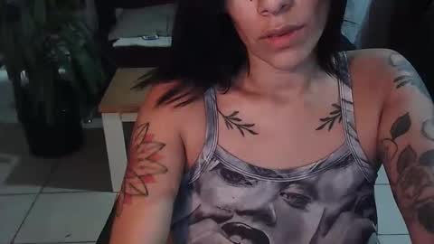 iamparrich online show from December 19, 1:12 am