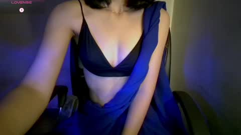 hainnahh online show from September 25, 7:10 pm