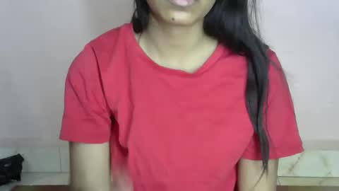 iamHotTaara online show from March 2, 11:07 am