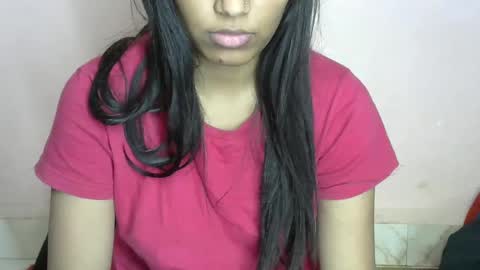 iamHotTaara online show from February 6, 4:36 pm