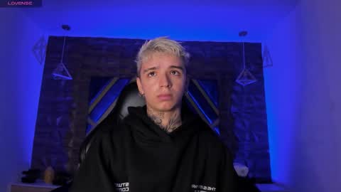 IAN CASTILLO online show from February 18, 11:21 am