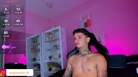 IAN CASTILLO online show from October 24, 11:55 am