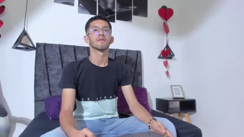 Ian Thompson online show from October 2, 12:59 pm