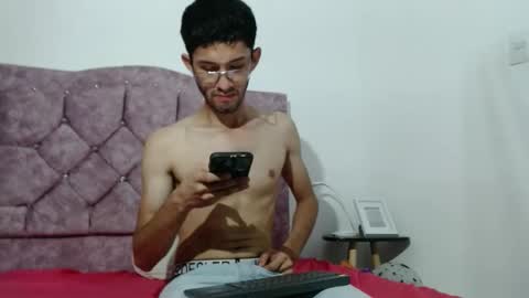 Ian Thompson online show from October 30, 4:24 am