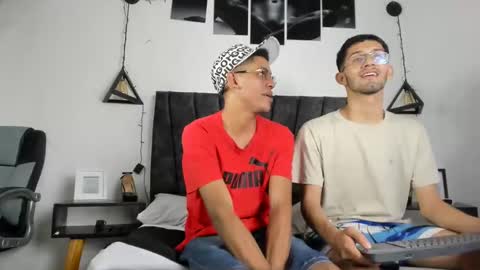 Ian Thompson online show from November 9, 12:25 am