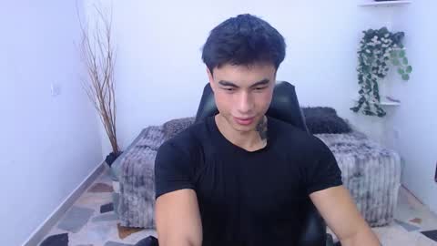 Ian  online show from February 17, 11:53 am