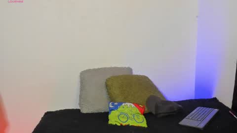 Ian Lark online show from May 19, 12:28 am