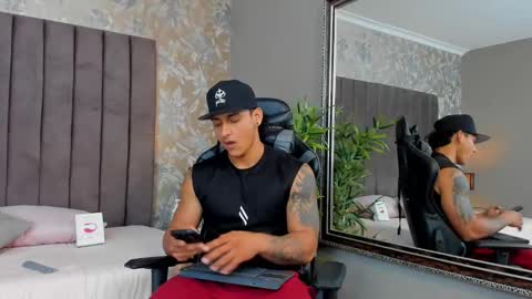 Ian White online show from September 11, 8:54 pm