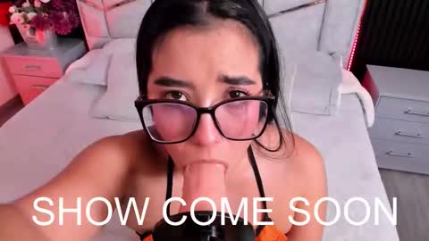 Ibbie Bennett online show from October 28, 3:51 am