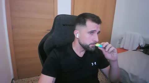 iberian_macho online show from October 11, 9:36 am