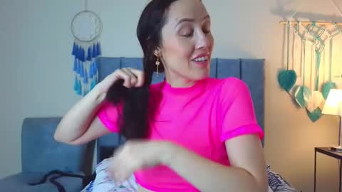 Iberian Moon online show from November 19, 1:32 pm