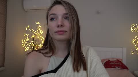 Snapshot of icedanielles chatting on February 3, 11:53 am Danielle online show from February 3, 11:53 am