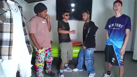 THOMAS AND DAMIAND online show from October 25, 1:22 pm