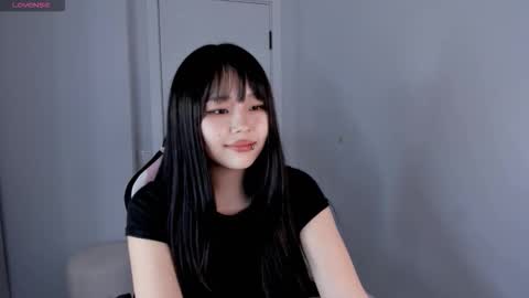 Hitomi   online show from October 21, 8:45 pm