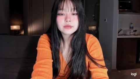 Hitomi   online show from March 10, 2:26 pm