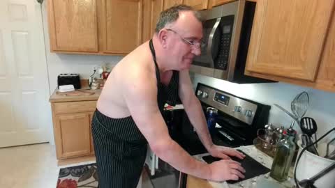 Snapshot of icihristopher chatting on February 25, 9:48 pm Christopher online show from February 25, 9:48 pm