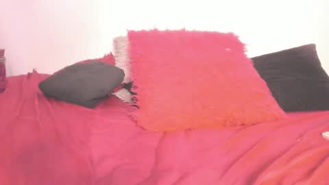 IckyXo online show from March 25, 12:01 pm