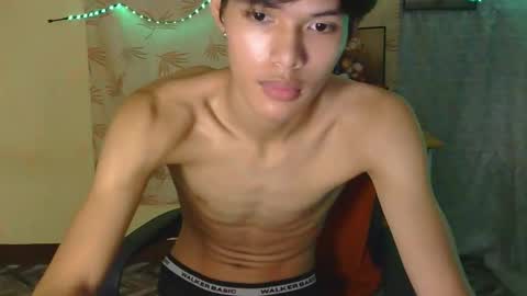 iconic_slim online show from September 19, 2:32 pm