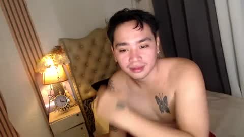 Snapshot of iconic_vince chatting on March 12, 10:50 pm iconic_vince online show from March 12, 10:50 pm