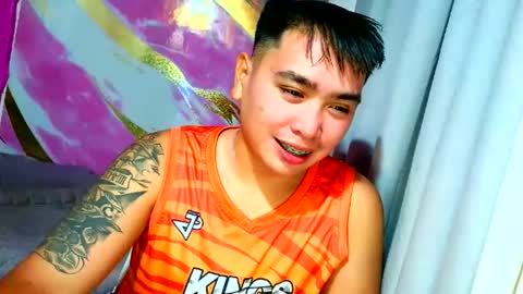 iconic_vince online show from October 12, 1:15 pm