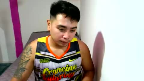 Snapshot of iconic_vince chatting on September 14, 3:24 pm iconic_vince online show from September 14, 3:24 pm