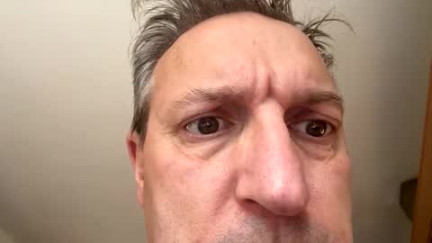 icums4u online show from October 11, 8:19 am