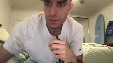 icyninesix online show from February 17, 2:09 am