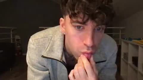 icyninesix online show from January 11, 4:36 pm