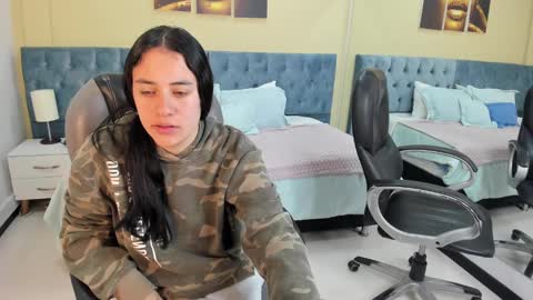 Icy online show from February 1, 11:31 am