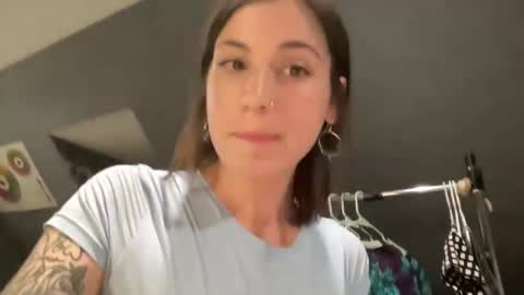 idiomslangs online show from September 21, 11:31 pm