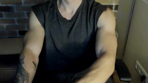 yo online show from October 25, 8:53 pm