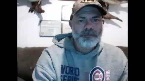 idkwhyidothis348732 online show from January 19, 6:43 pm