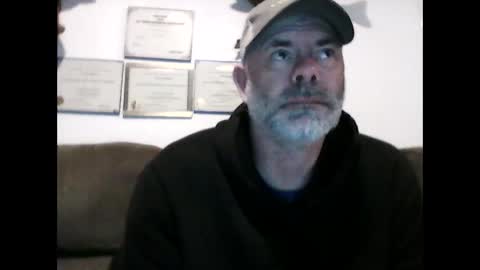 idkwhyidothis348732 online show from February 26, 12:16 pm