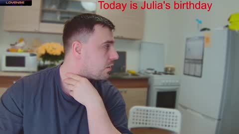 Julia and Mira online show from January 21, 6:34 pm