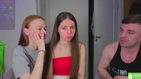 Julia and Mira online show from March 31, 4:46 am